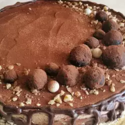 Шоколадова торта с лешници