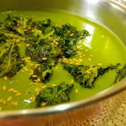 Зелена веган супа от кейл с праз