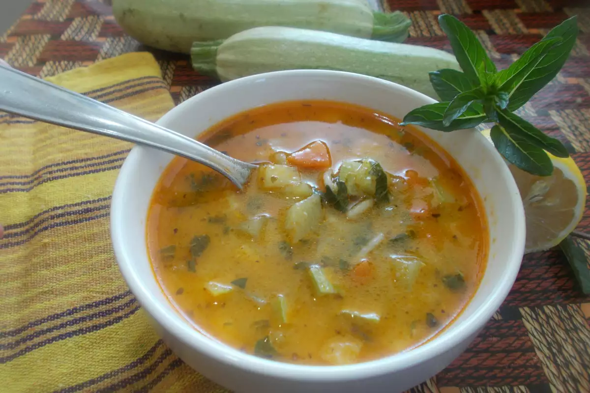 Ароматна Зеленчукова Супа с Нахут