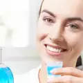 Домашна терапия за свеж дъх и здрави венци