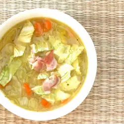 Зеленчукова супа с колбас