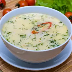 Лесна пилешка супа с прясно мляко
