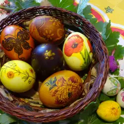 Декупаж върху сварени яйца за Великден