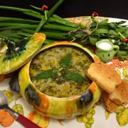 Гъста спаначена супа със зелен лук