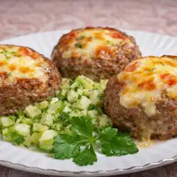 Домашни гнезда с кайма и зеленчуци