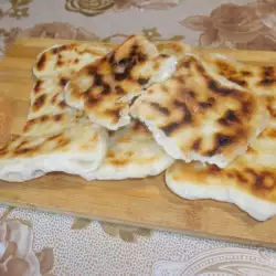 Гюзлеми със сирене и масло на тиган