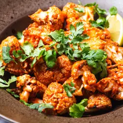 Карфиол в доматен сос на фурна