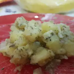 Задушени картофи в мултикукър