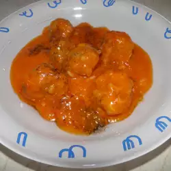 Най-вкусните кюфтета в доматен сос