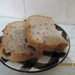 Маслинов хляб със зехтин и суха мая