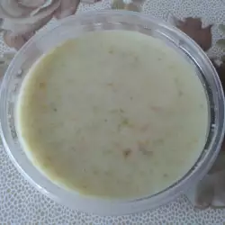 Млечна супа с яйца