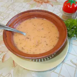 Лека оризова супа с домати и мляко