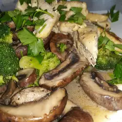 Филе с гъби и броколи