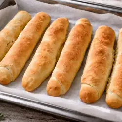 Домашни рогчета със сирене и масло