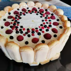 Торта Шарлота с горски плодове и маскарпоне