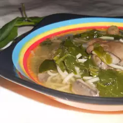 Постна гъбена супа със спанак
