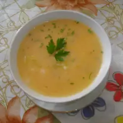 Супа от тиквички и червен пипер