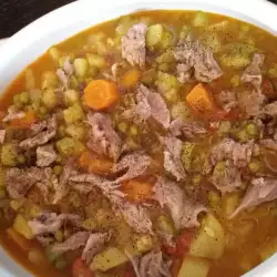 Богата свинска супа със зеленчуци