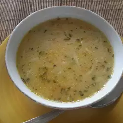 Супа от тиквички с яйца