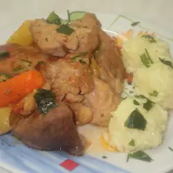 Свинско на фурна с картофи