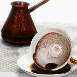 Какво значат фигурите и символите при гледане на кафе?