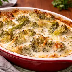 Броколи със сирене и сметана - бърза вечеря