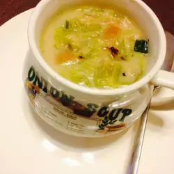 Есенна супа със зеле