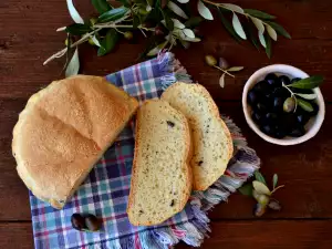 Мързелив хляб с маслини