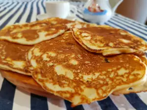 Много пукави въздушни палачинки