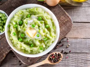 Пюре от грах и картофи