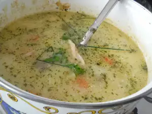 Лесна супа от домашна кокошка