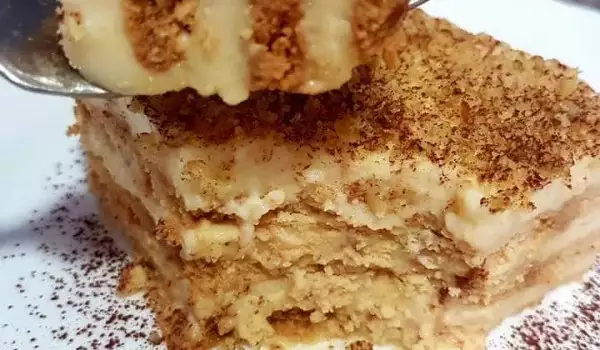 Перфектната бисквитена торта с домашен крем