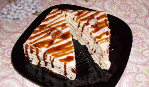 Бисквитена торта с кисело мляко и сладко