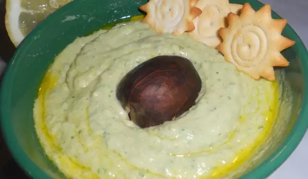 Зелен хумус с авокадо