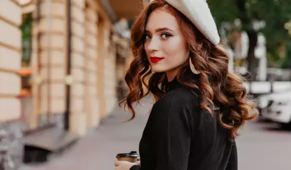 Прически за скриване на бузите