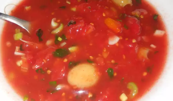 Студена доматена супа с чушки