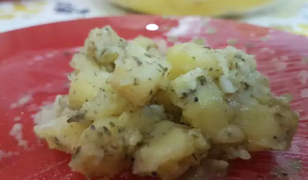 Задушени картофи в мултикукър