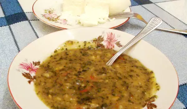 Копривена супа с ориз и зелен лук
