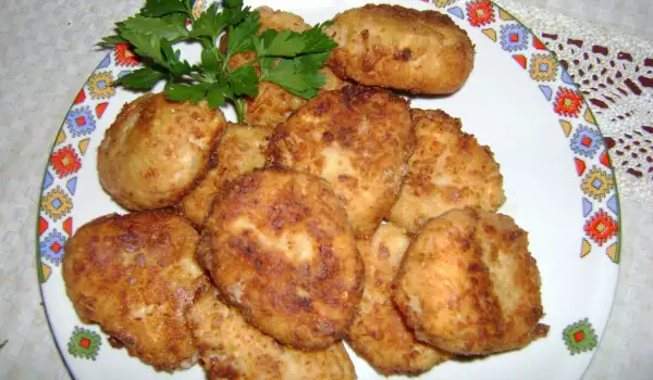 Пържени кюфтета от карфиол и картофи