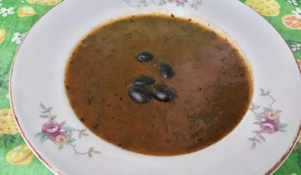 Постна супичка с лапад и маслини