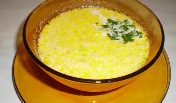 Млечна супа с ориз и застройка