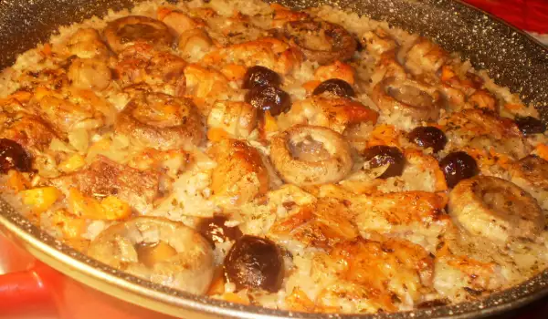Свинско с ориз, печурки и маслини