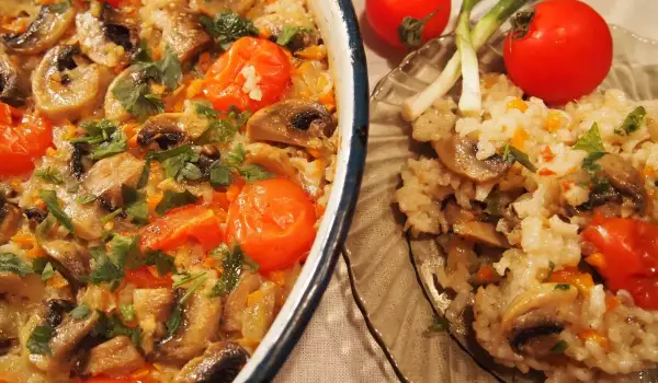 Постен ориз с гъби и чери домати на фурна