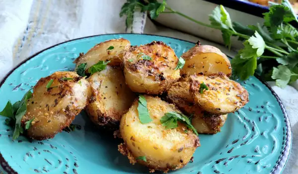 Варено-печени картофи с пармезан