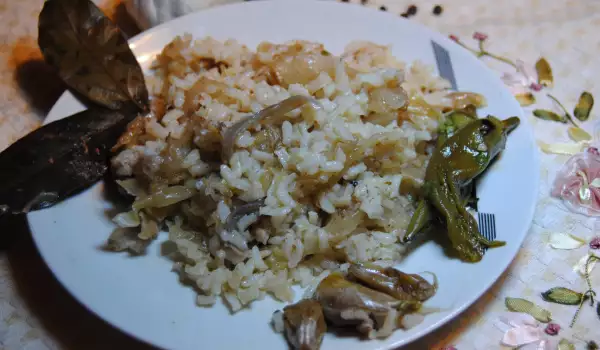 Вкусно кисело зеле с ориз и дафинов лист