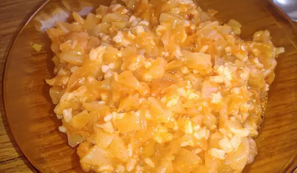 Традиционно кисело зеле с ориз на фурна
