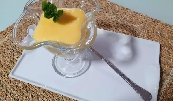 Домашен яйчен крем с масло