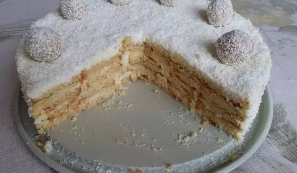 Торта Рафаело с бисквити