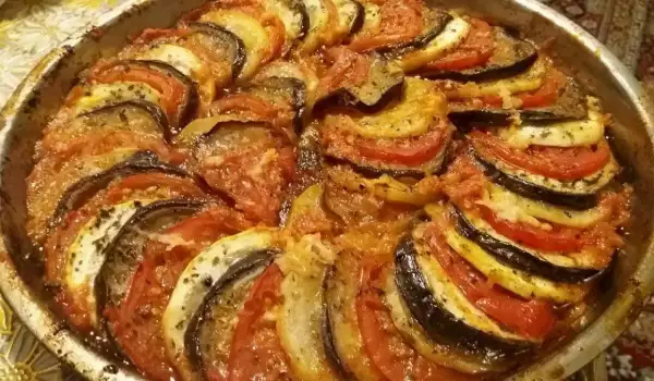 Рататуй в доматен сос