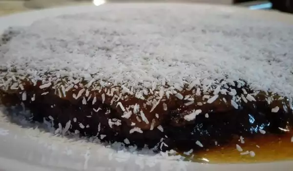 Различна торта Сахер с фурми и кокос